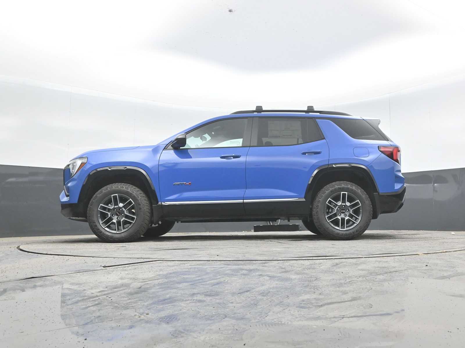 New 2027 GMC Terrain AT4 w/ LPO, Hit The Road Package AWD/4WD image 40