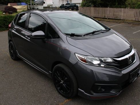 Used 2018 Honda Fit Sport image 2