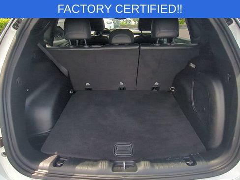 Used 2023 Jeep Compass Latitude w/ Sun and Sound Group AWD/4WD image 33