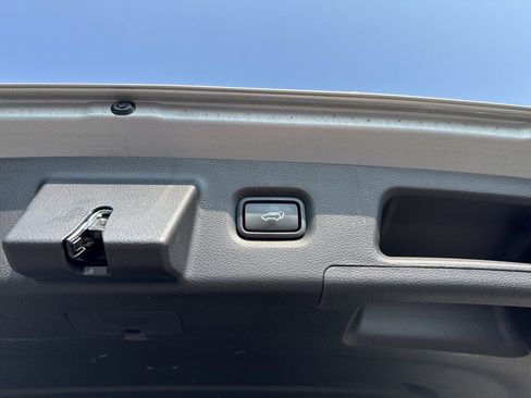 Certified 2023 Hyundai Santa Fe Limited image 19