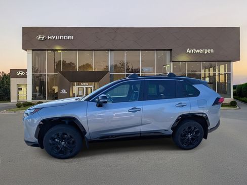 Used 2023 Toyota RAV4 XSE AWD/4WD image 6