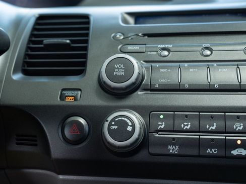 Used 2009 Honda Civic LX image 28