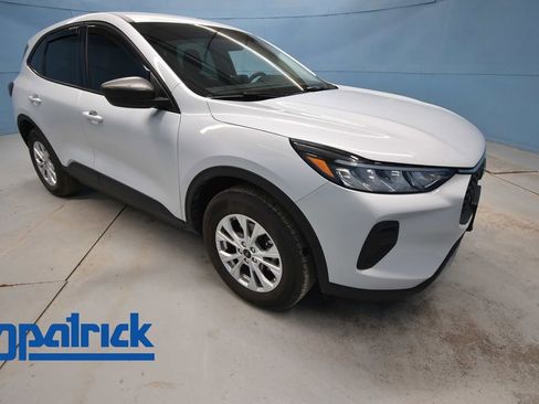 Used 2025 Ford Escape Active AWD/4WD image 1
