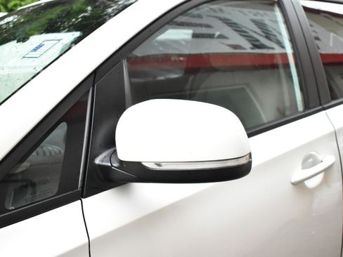 Used 2020 Kia Sedona LX FWD image 29