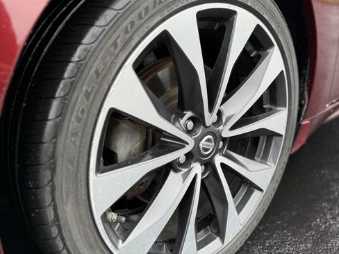 Used 2016 Nissan Maxima SR image 33