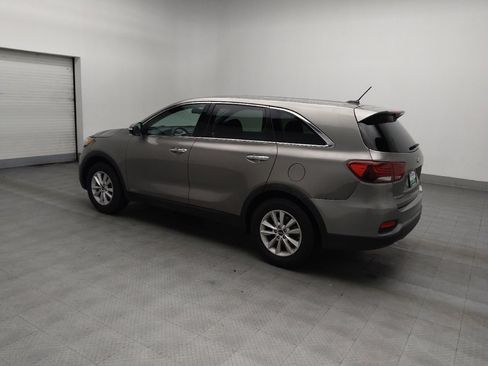 Used 2019 Kia Sorento LX image 3