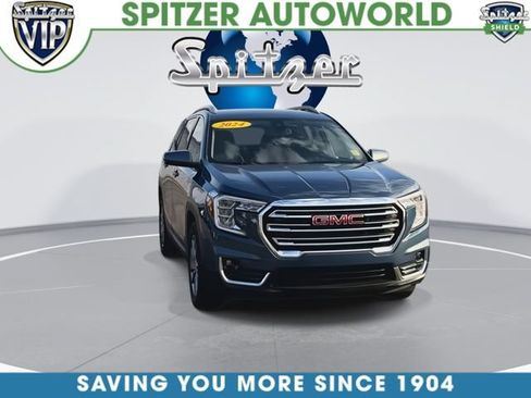 Used 2024 GMC Terrain SLT FWD image 3