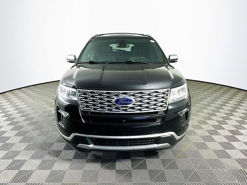 Used 2019 Ford Explorer Platinum AWD/4WD image 3