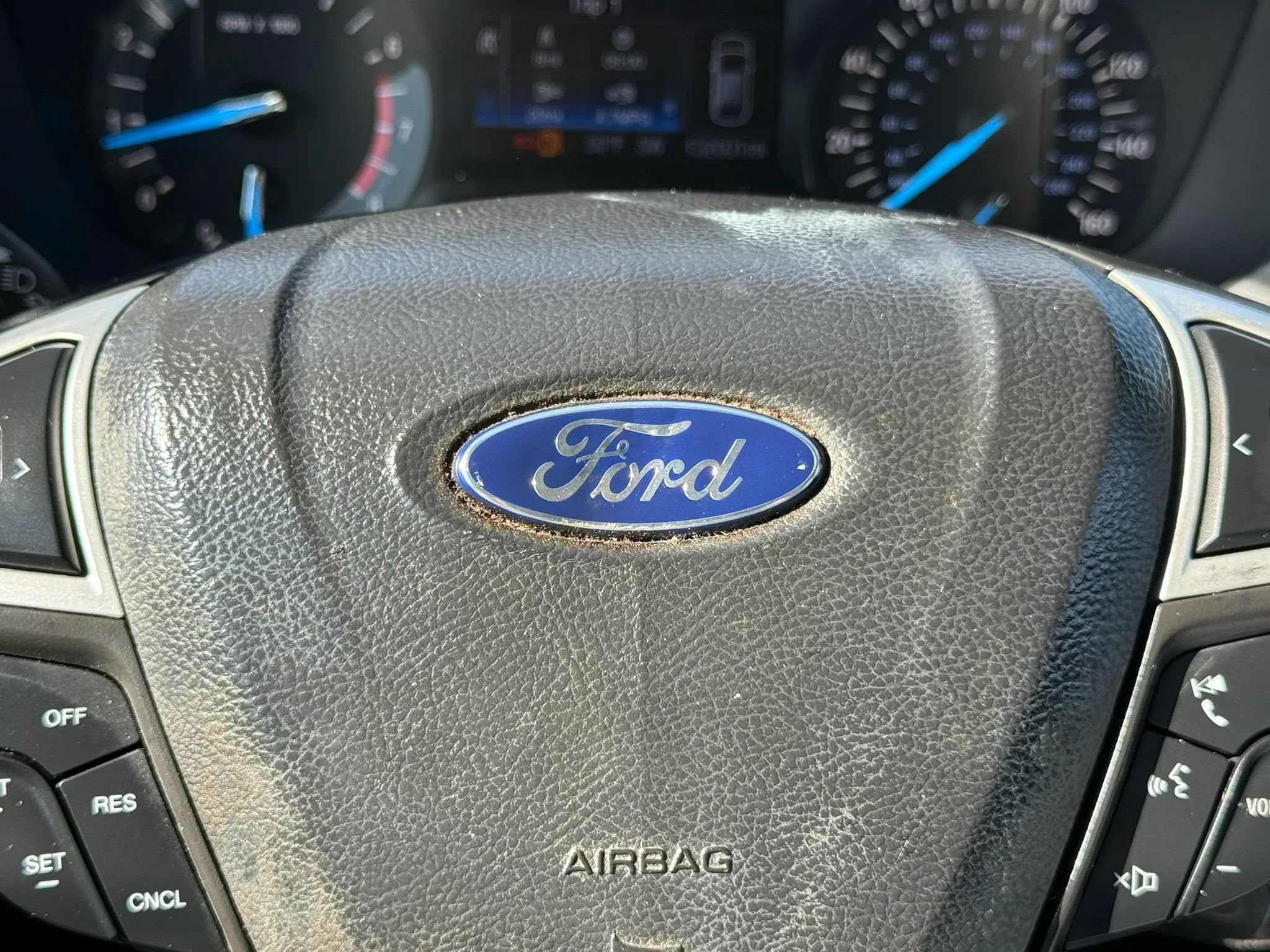 Used 2016 Ford Fusion SE FWD image 17