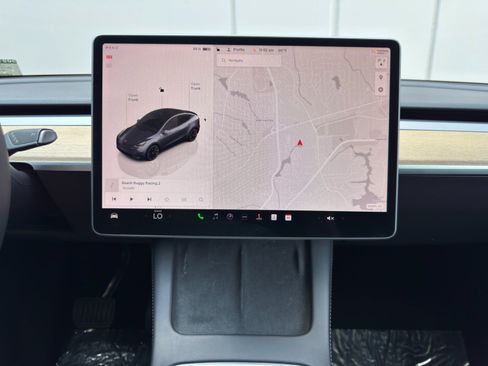 Used 2022 Tesla Model Y Long Range AWD/4WD image 21