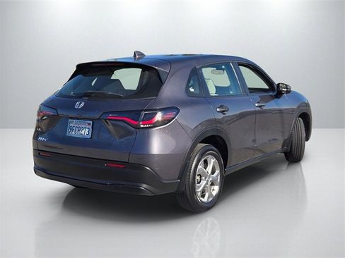 Used 2023 Honda HR-V LX image 4