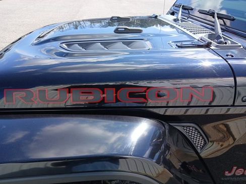 Used 2018 Jeep Wrangler Unlimited Rubicon image 9