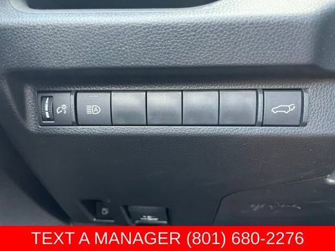 Used 2025 Toyota RAV4 SE AWD/4WD image 25
