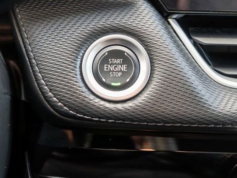 Used 2025 Chevrolet Equinox LT image 25