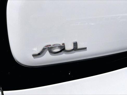 Used 2019 Kia Soul + FWD image 24
