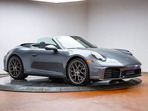 Used 2025 Porsche 911 Carrera image 15