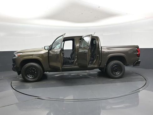 Used 2023 Chevrolet Colorado W/T image 48