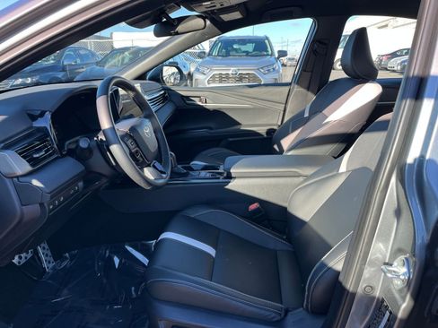 Used 2025 Toyota Camry LE image 27