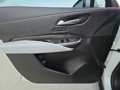 Used 2024 Cadillac XT4 Sport image 23