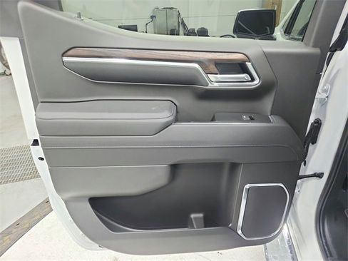 New 2026 GMC Sierra 1500 SLT w/ SLT Premium Plus Package image 36