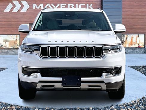 Used 2022 Jeep Wagoneer Series II image 2