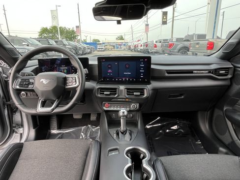 Used 2024 Ford Mustang Coupe RWD image 31