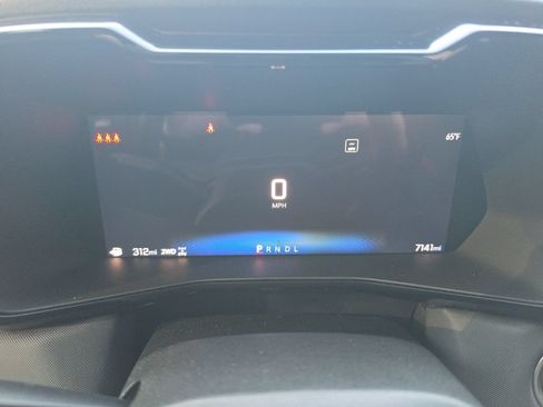 Certified 2025 Chevrolet Colorado Z71 AWD/4WD image 9