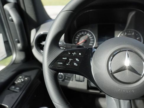 New 2025 Mercedes-Benz Sprinter 2500 image 21