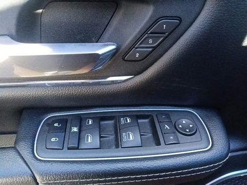 Used 2022 RAM 1500 Laramie image 12