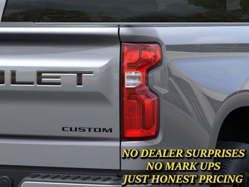 New 2026 Chevrolet Silverado 1500 Custom w/ LPO, Dark Essentials Package RWD image 11