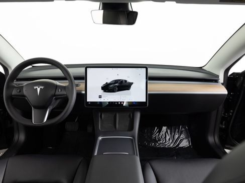 Used 2023 Tesla Model 3 Standard Range RWD image 34