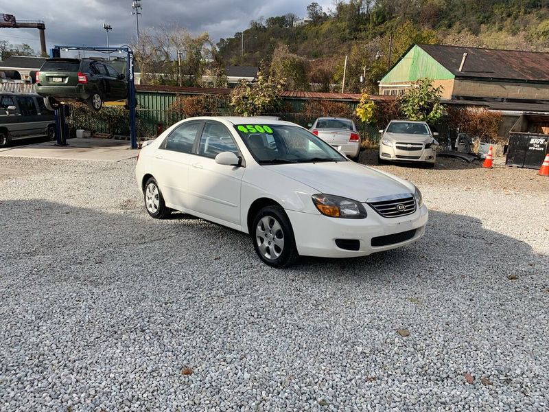 Used 2009 Kia Spectra LX image 1
