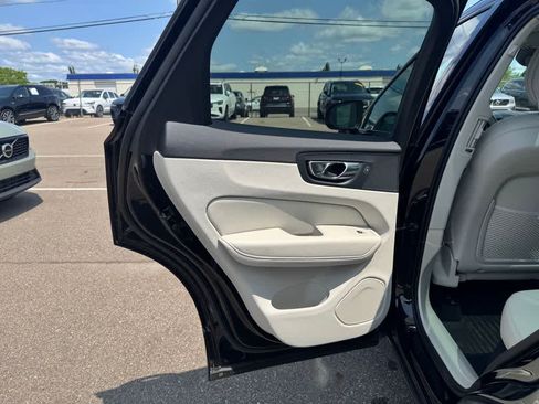 Used 2023 Volvo XC60 B5 Ultimate AWD/4WD image 15