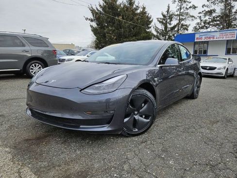 Used 2018 Tesla Model 3 Mid Range image 1