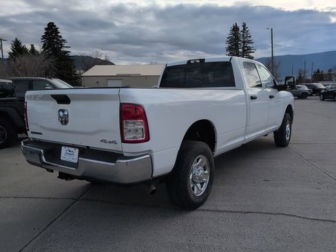 Used 2024 RAM 2500 Tradesman w/ Chrome Appearance Group image 10