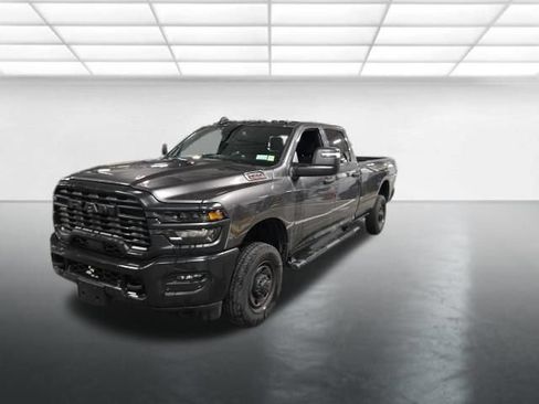 Used 2026 RAM 2500 Tradesman AWD/4WD image 9
