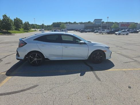 Used 2021 Honda Civic Sport image 9