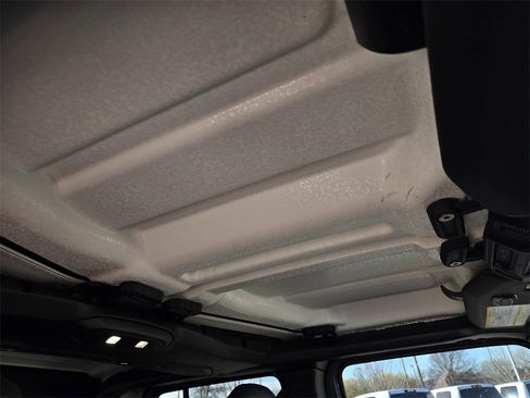 New 2025 Jeep Gladiator Sport image 11