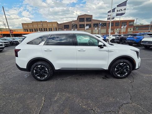 New 2026 Kia Sorento S AWD/4WD image 8