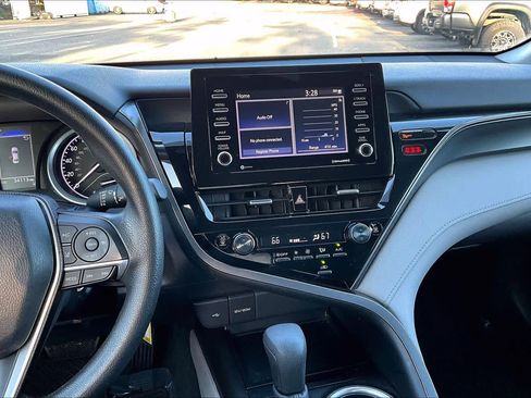 Certified 2022 Toyota Camry LE image 6