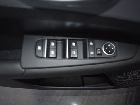 Used 2024 Kia Forte LXS image 13