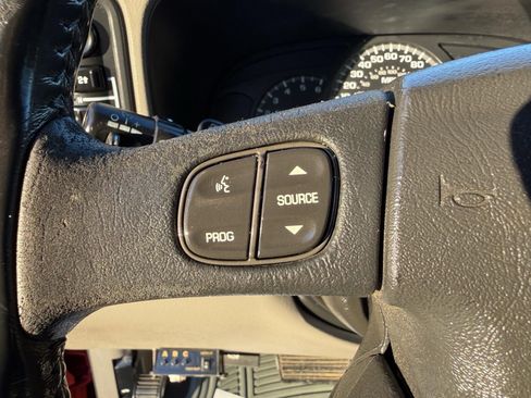 Used 2005 GMC Sierra 1500 SLT w/ Light Duty Power Package image 31