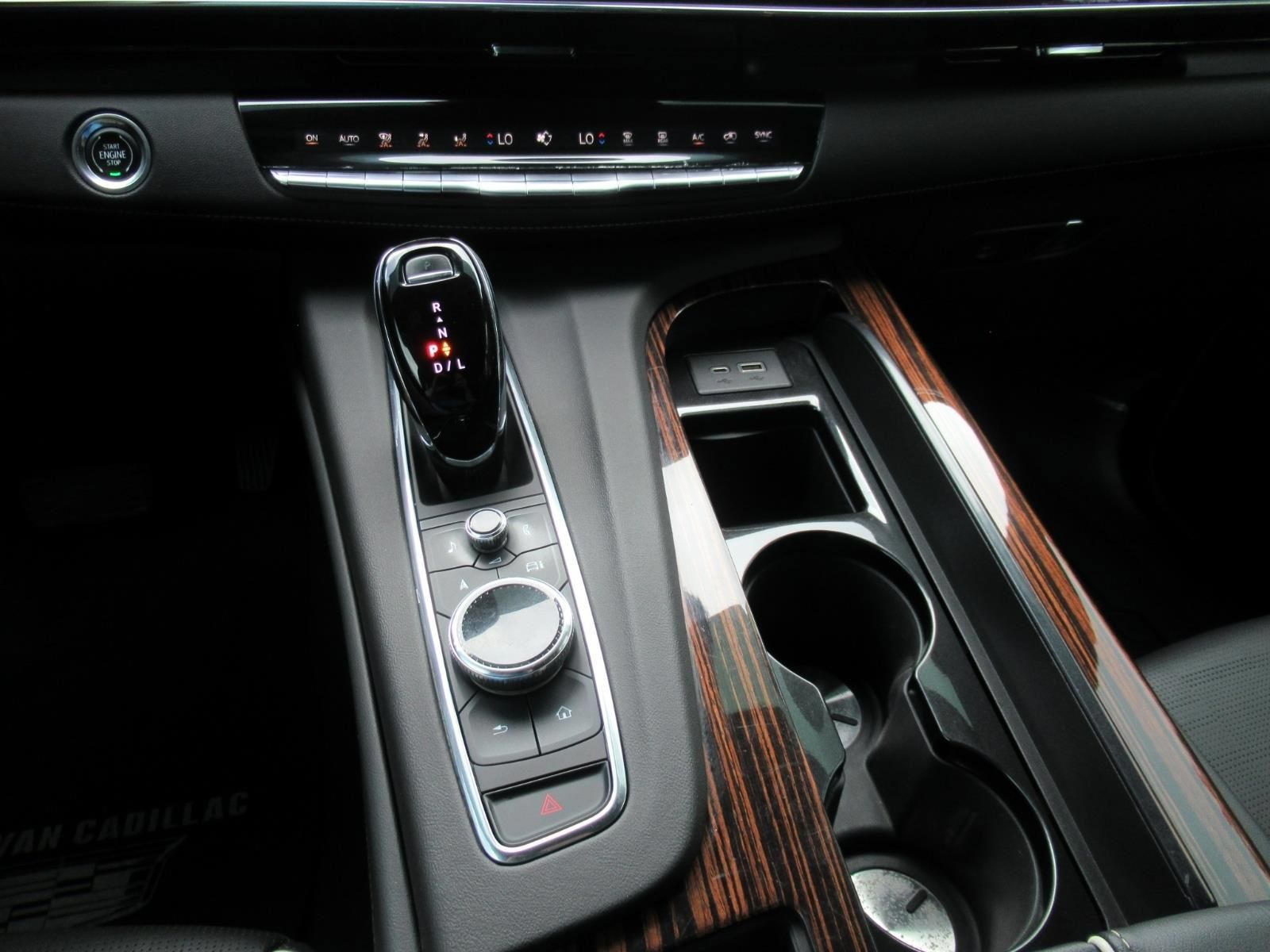 Used 2023 Cadillac Escalade Premium Luxury w/ LPO, Radiant Package AWD/4WD image 26