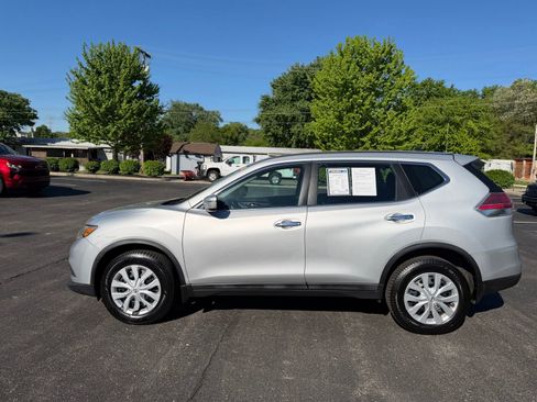 Used 2015 Nissan Rogue S AWD/4WD image 2
