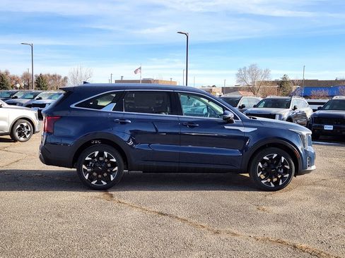 New 2026 Kia Sorento EX image 2