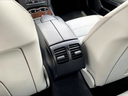 Used 2014 Mercedes-Benz E 350 Cabriolet image 10