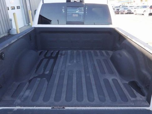 New 2025 RAM 2500 Laramie AWD/4WD image 12