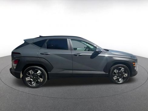 Used 2025 Hyundai Kona SEL image 9