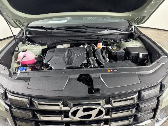Used 2025 Hyundai Santa Cruz Limited AWD/4WD image 34