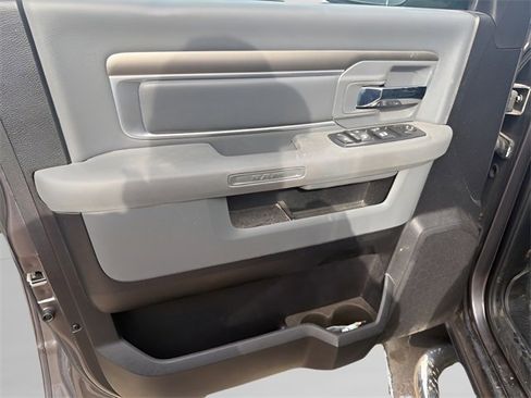 Used 2016 RAM 1500 Big Horn image 7